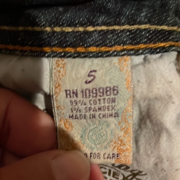 American Rag stretchy and comfy distressed, denim jean shorts size small - Picture 6 of 7